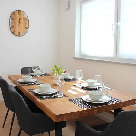 Ada4, Apartment Mit Kueche, Badewanne, Balkon, Terrasse, Parkplatz Am Haus, Ruhig Gelegen Kulmbach Exterior foto