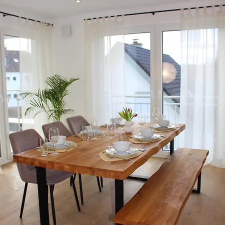 Ada4, Apartment Mit Kueche, Badewanne, Balkon, Terrasse, Parkplatz Am Haus, Ruhig Gelegen Kulmbach Exterior foto