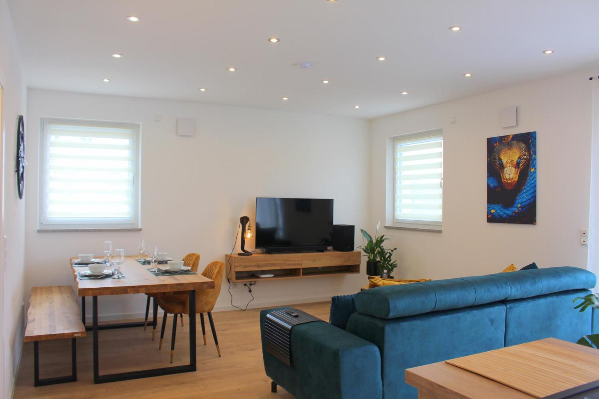 Ada4, Mit Kueche, Badewanne, Balkon, Terrasse, Parkplatz Am Haus, Ruhig Gelegen Apartment