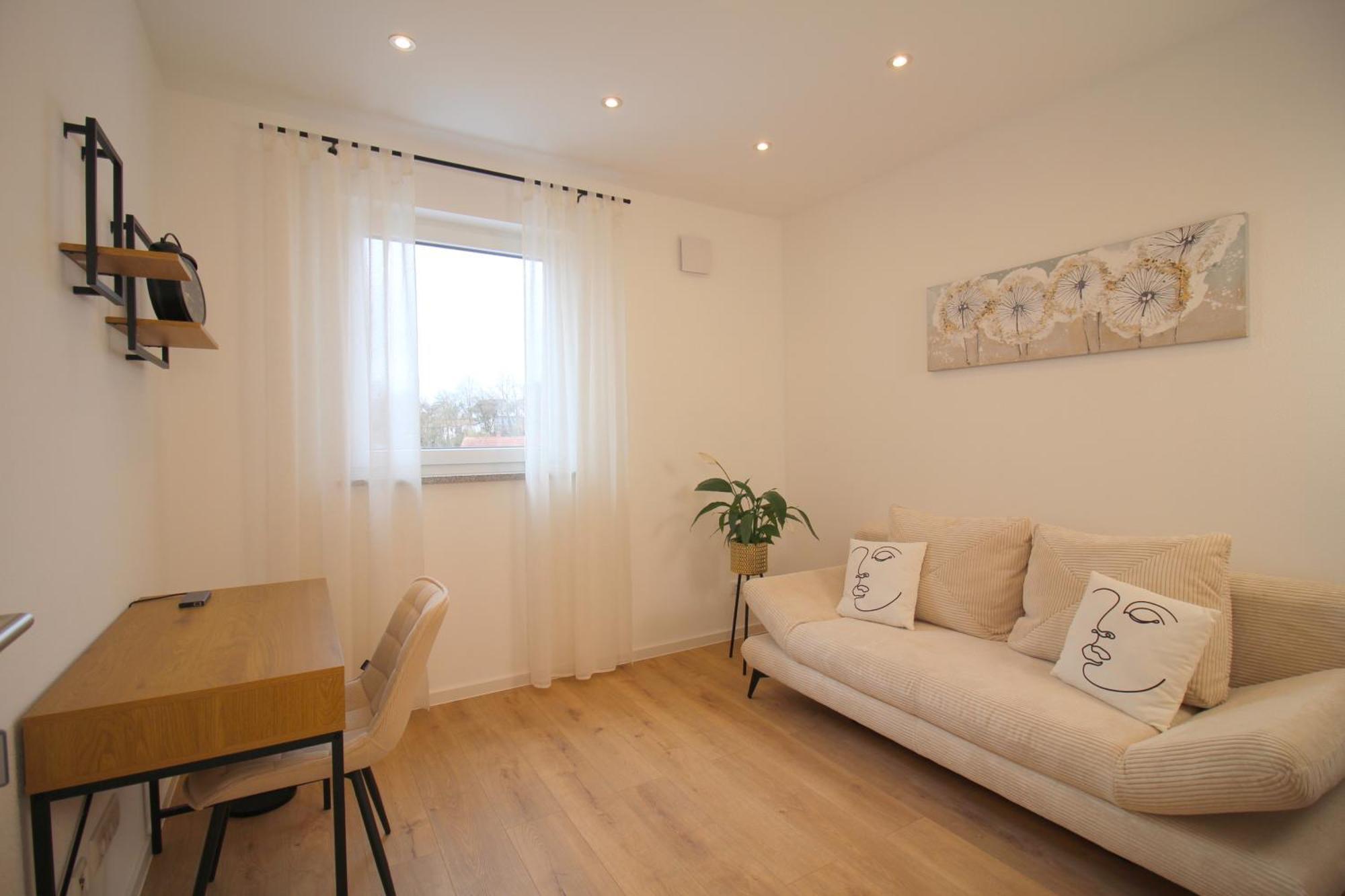 Ada4, Mit Kueche, Badewanne, Balkon, Terrasse, Parkplatz Am Haus, Ruhig Gelegen Kulmbach