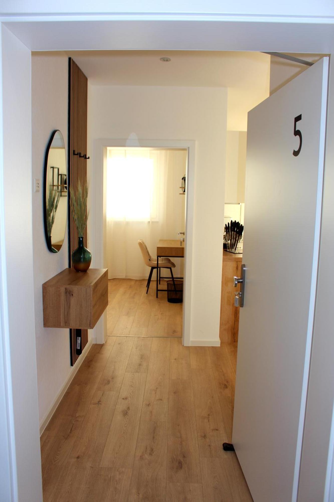 Ada4, Mit Kueche, Badewanne, Balkon, Terrasse, Parkplatz Am Haus, Ruhig Gelegen * Kulmbach