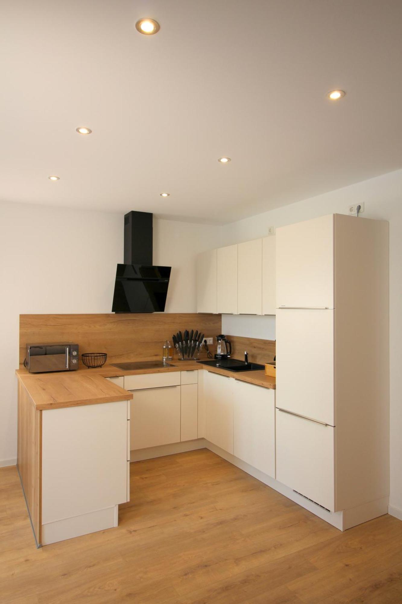 Ada4, Mit Kueche, Badewanne, Balkon, Terrasse, Parkplatz Am Haus, Ruhig Gelegen * Kulmbach