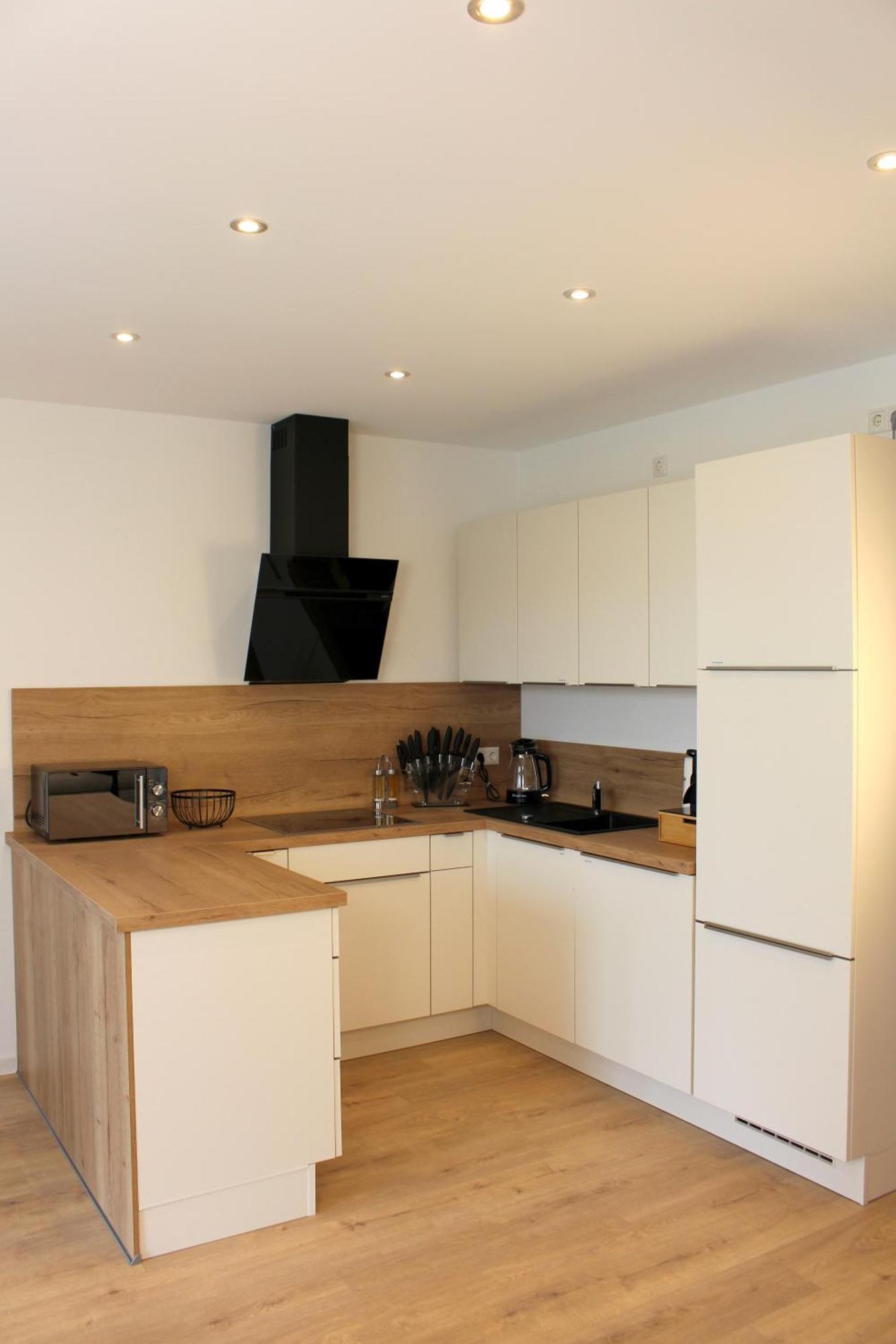 Ada4, Mit Kueche, Badewanne, Balkon, Terrasse, Parkplatz Am Haus, Ruhig Gelegen Apartment *