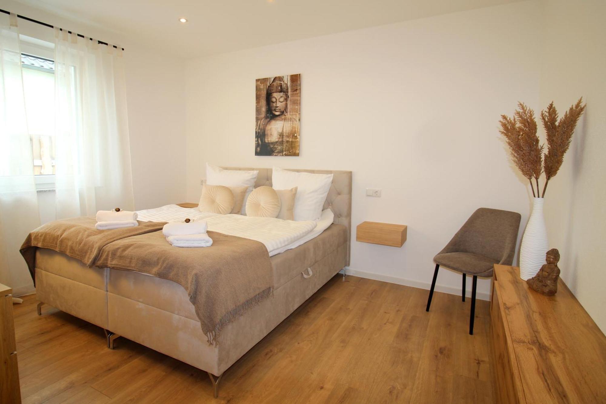 Apartament Ada4, Mit Kueche, Badewanne, Balkon, Terrasse, Parkplatz Am Haus, Ruhig Gelegen Kulmbach